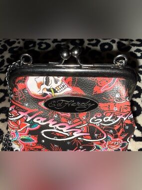 NWT - Women’s Ed Hardy Black and Red Skull & Rose Kiss-Lock Crossbody Mini-Bag